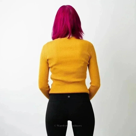 Fall Yellow Ribbed Long Sleeve Smocked Crewneck Sweater - L - Picture 2 of 7